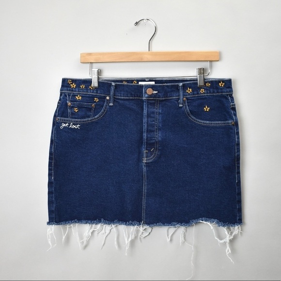 MOTHER The Vagabond Mini Fray Skirt - Picture 4 of 13